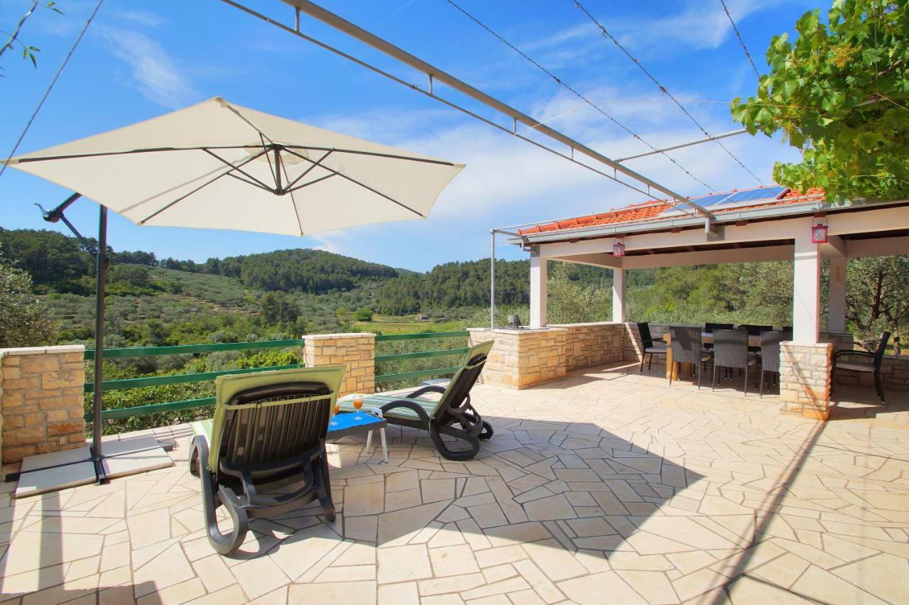 Holiday Home Liberan Vela Luka Luaran gambar