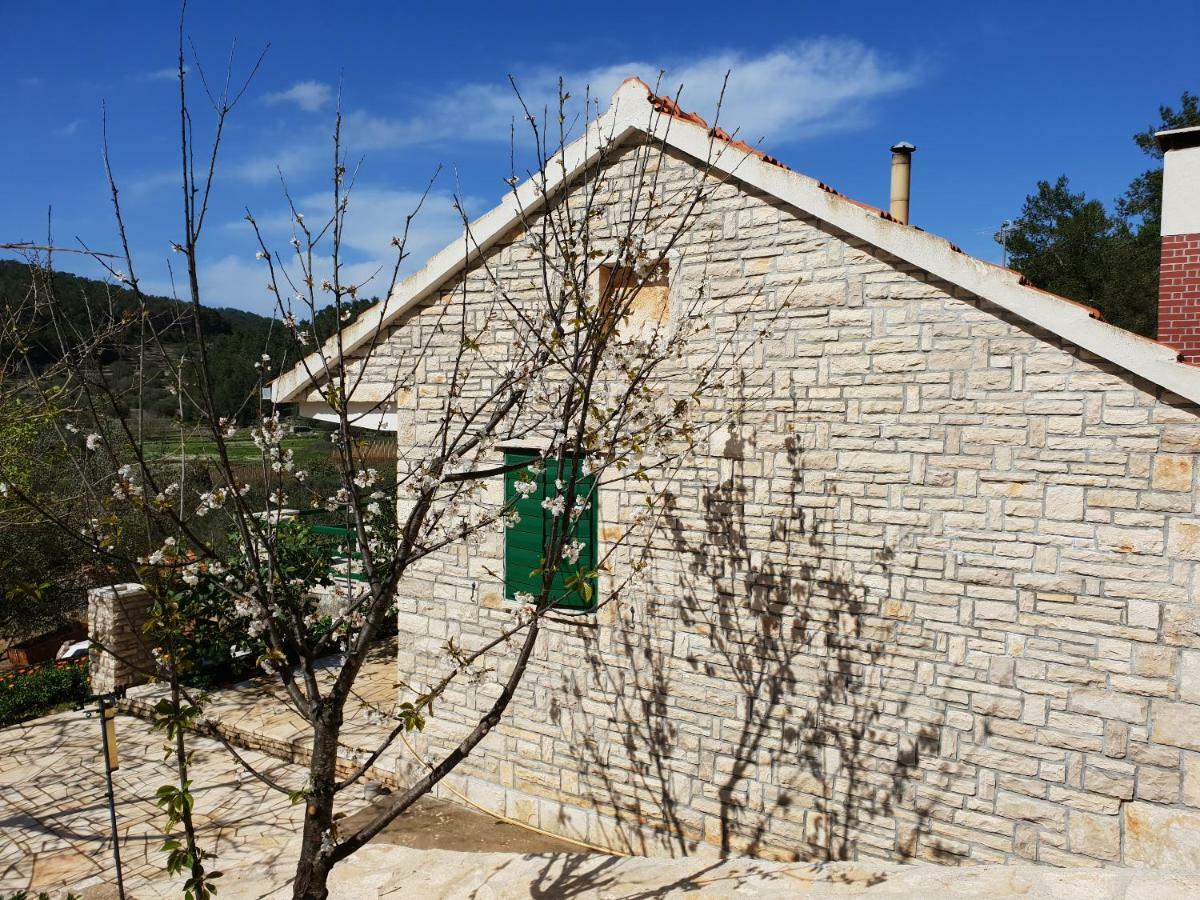 Holiday Home Liberan Vela Luka Luaran gambar