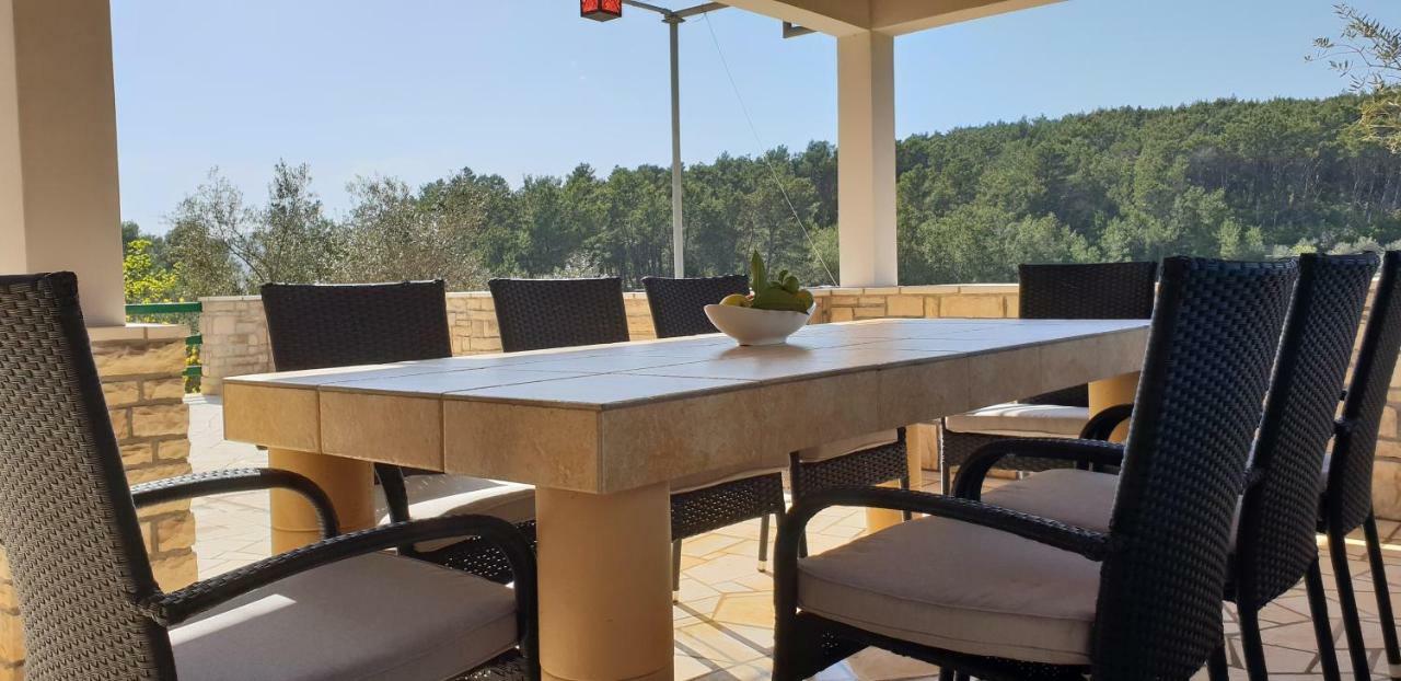 Holiday Home Liberan Vela Luka Luaran gambar