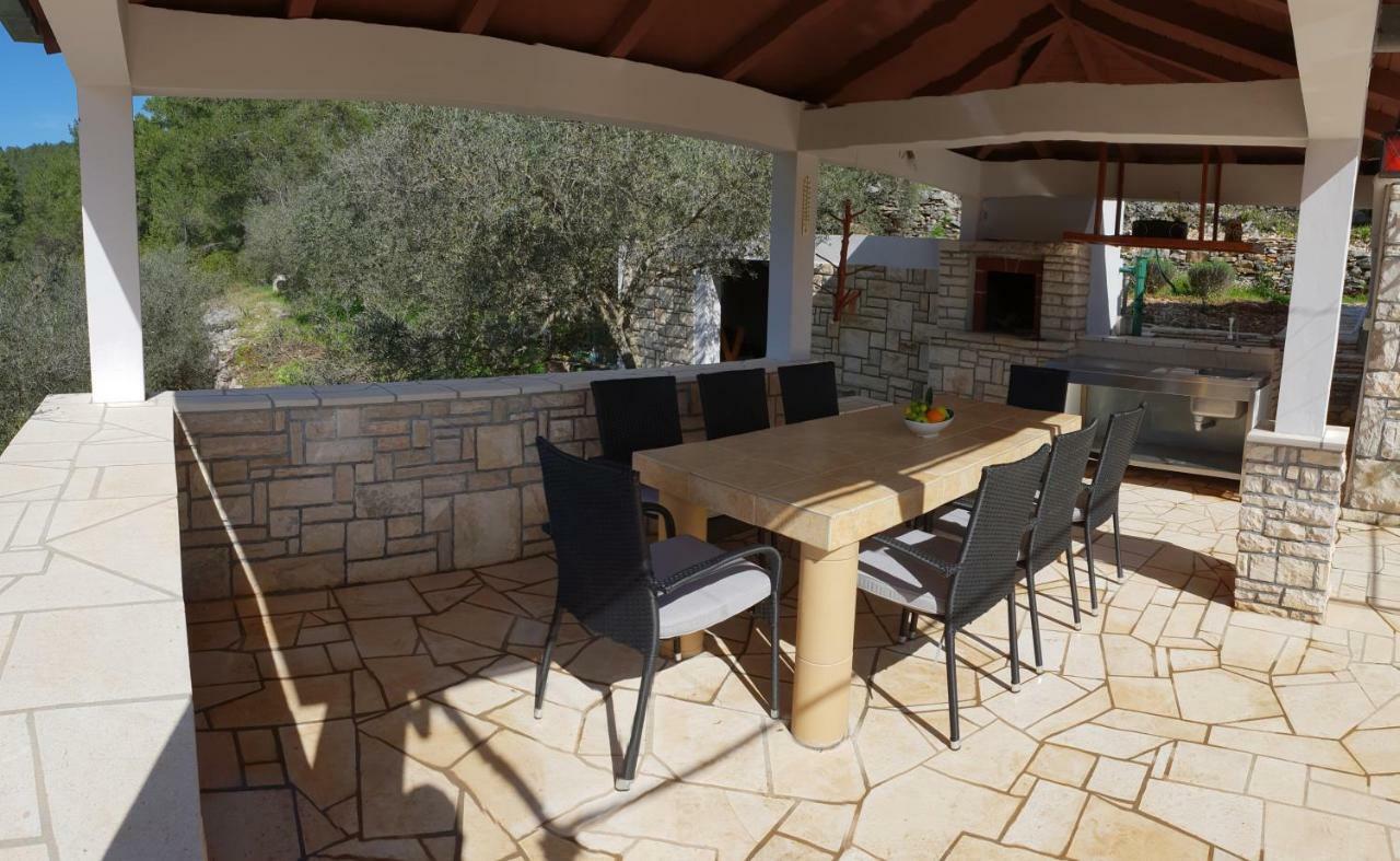 Holiday Home Liberan Vela Luka Luaran gambar